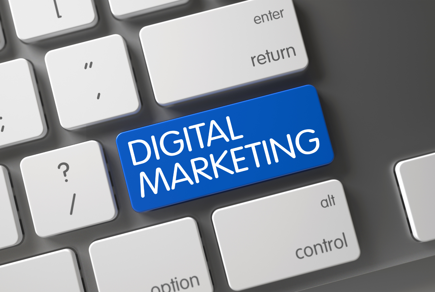 Kako združiti tisk in digitalni marketing za večji učinek?